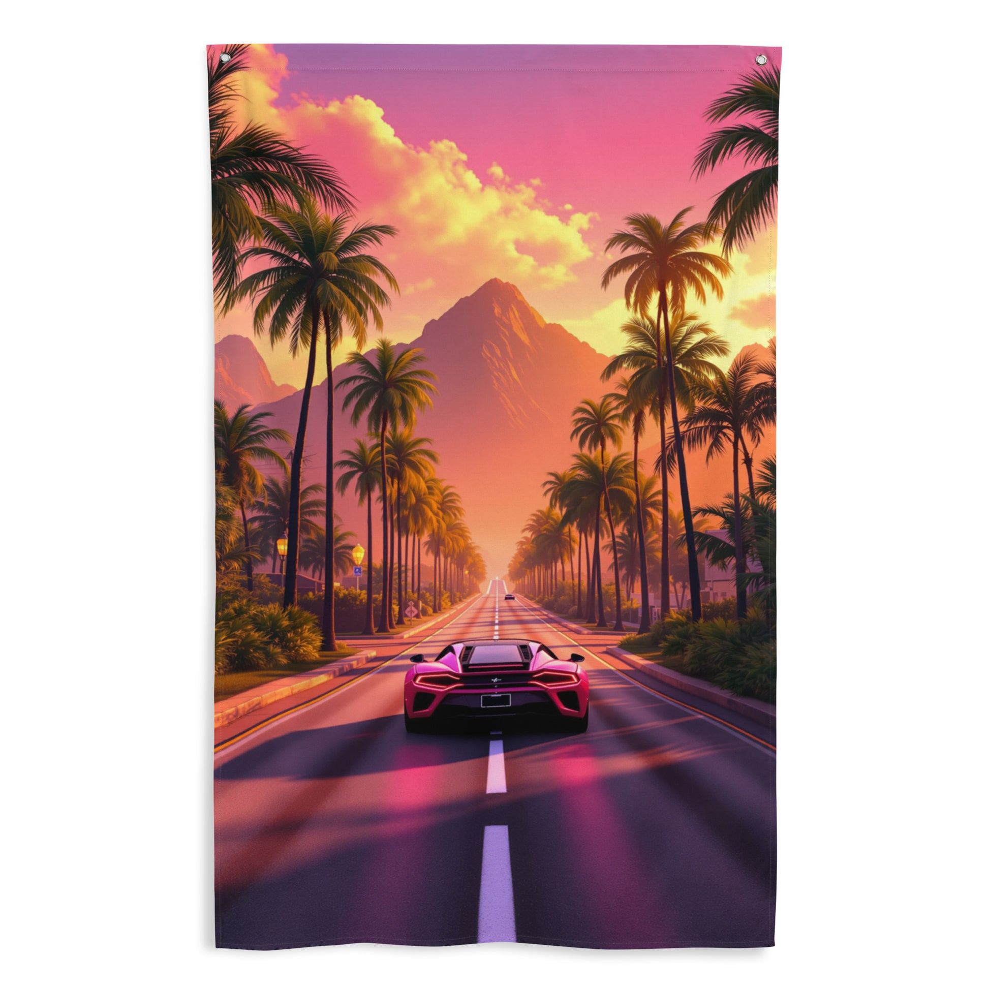 Drapeau mural GTA montrant une voiture de sport rouge sur une route bordée de palmiers, avec un coucher de soleil aux couleurs vives en arrière-plan.