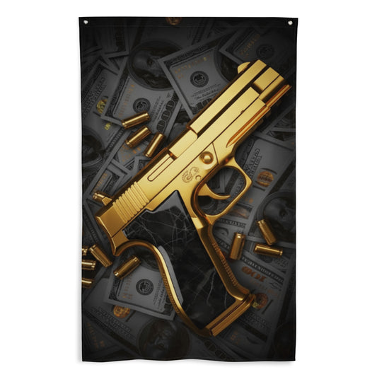 Drapeau mural GTA avec un pistolet doré détaillé et des billets de banque éparpillés sur un fond noir.